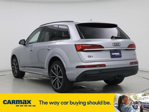 2021 Audi Q7 Premium Plus