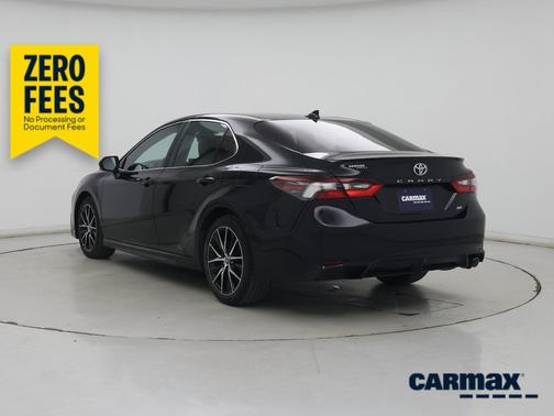 Black 2023 Toyota Camry SE