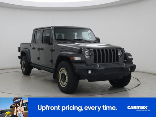 Gray 2021 Jeep Gladiator Sport