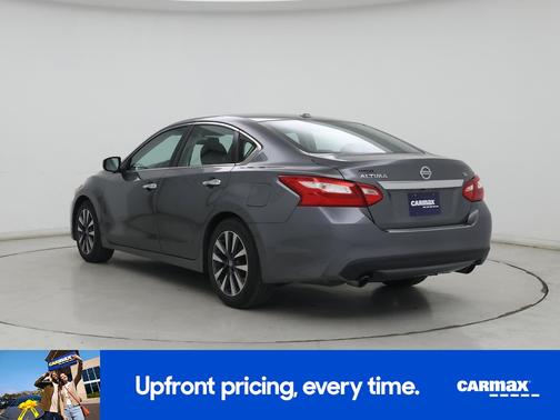 Gray 2016 Nissan Altima SL
