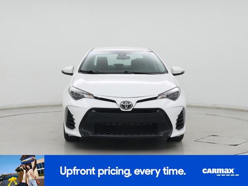 White 2017 Toyota Corolla SE