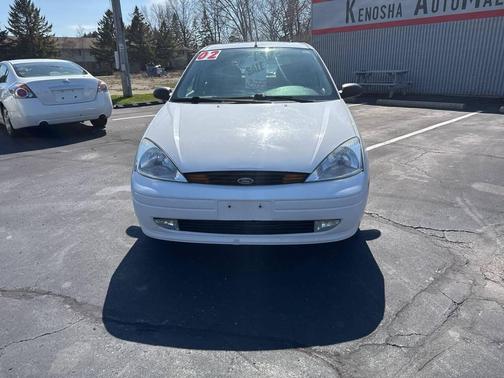 Cloud 9 White Clearcoat 2002 Ford Focus ZX5
