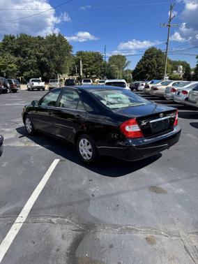 2004 Toyota Camry LE