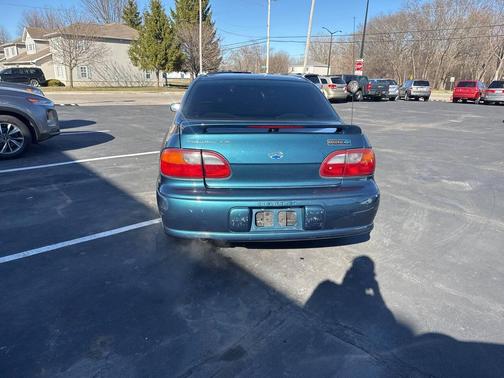 2003 Chevrolet Malibu Base