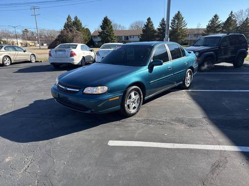 2003 Chevrolet Malibu Base