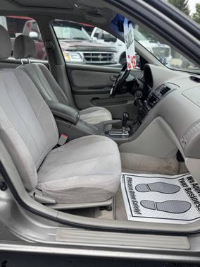 2000 Nissan Maxima SE