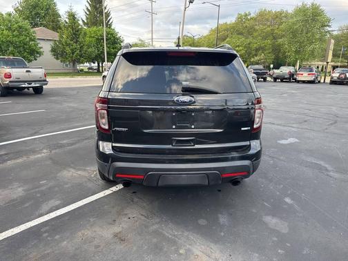 Tuxedo Black Metallic 2013 Ford Explorer Sport