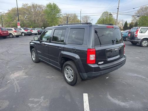 Maximum Steel Metallic Clearcoat 2014 Jeep Patriot Sport