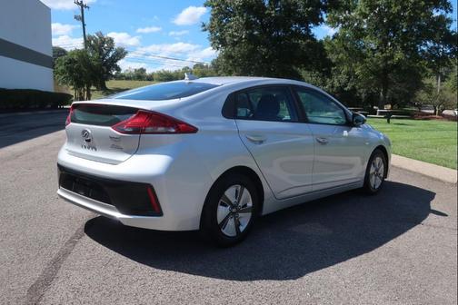 2018 Hyundai IONIQ Hybrid Blue
