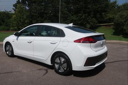 2020 Hyundai IONIQ Hybrid Blue