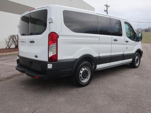 2017 Ford Transit-150 XL