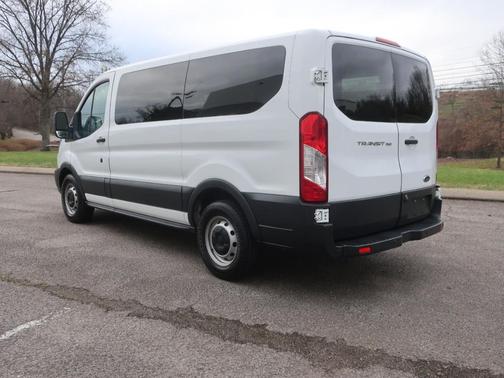 2017 Ford Transit-150 XL