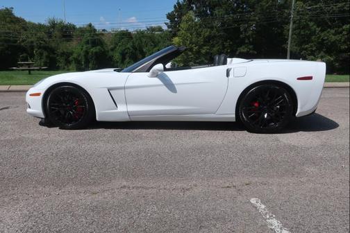 2005 Chevrolet Corvette Base