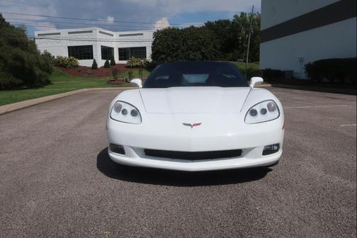 2005 Chevrolet Corvette Base