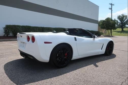 2005 Chevrolet Corvette Base