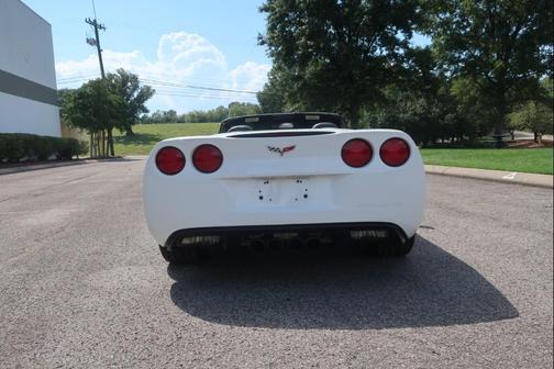 2005 Chevrolet Corvette Base