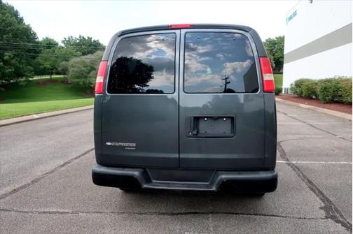 2015 Chevrolet Express 2500 LS