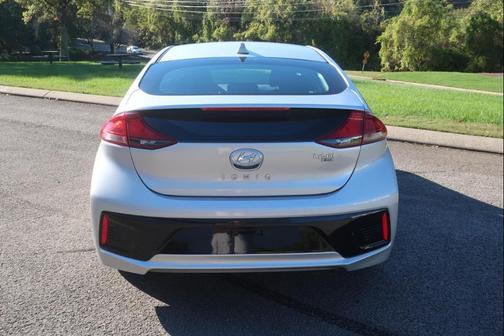 2018 Hyundai IONIQ Hybrid Blue