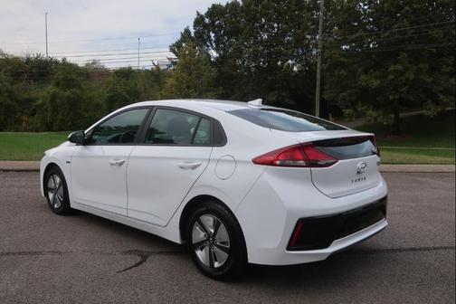2019 Hyundai IONIQ Hybrid Blue