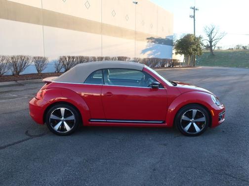 2013 Volkswagen Beetle 2.0T
