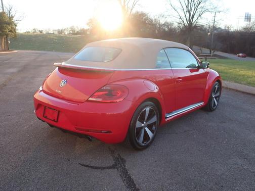 2013 Volkswagen Beetle 2.0T