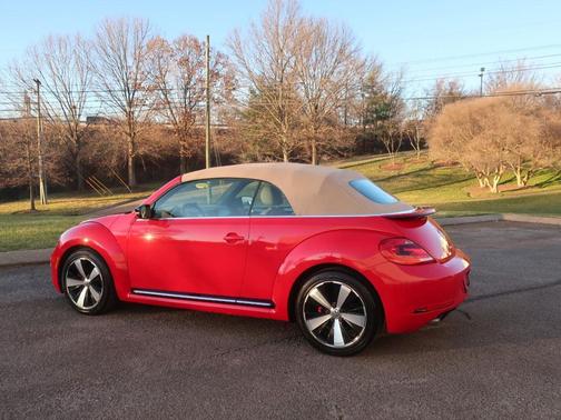 2013 Volkswagen Beetle 2.0T
