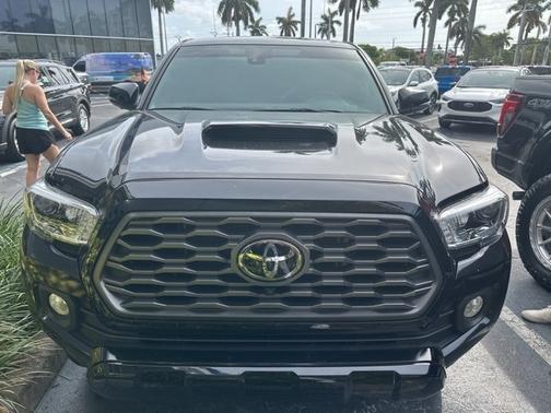 2023 Toyota Tacoma TRD SPORT