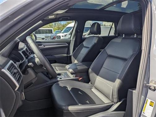 2021 Volkswagen Atlas Cross Sport 3.6 V6 SE W/ TECHNOLOGY R-LINE
