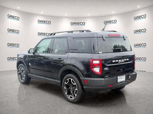 SHADOW BLACK 2024 Ford Bronco Sport OUTER BANKS