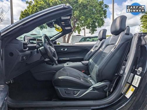 2024 Ford Mustang ECOBOOST PREMIUM