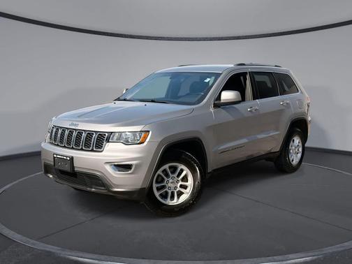 Billet Silver Metallic Clearcoat 2018 Jeep Grand Cherokee Laredo E
