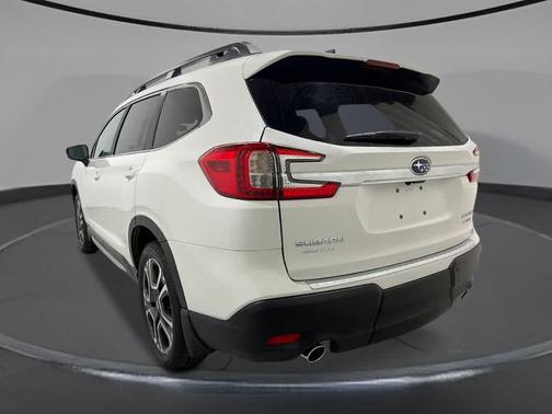Crystal White Pearl 2025 Subaru Ascent Limited 7-Passenger