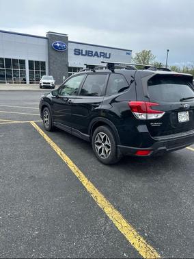 Crystal Black Silica 2020 Subaru Forester Premium