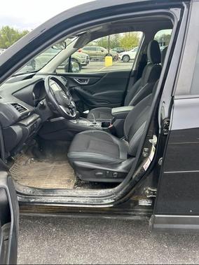Crystal Black Silica 2020 Subaru Forester Premium
