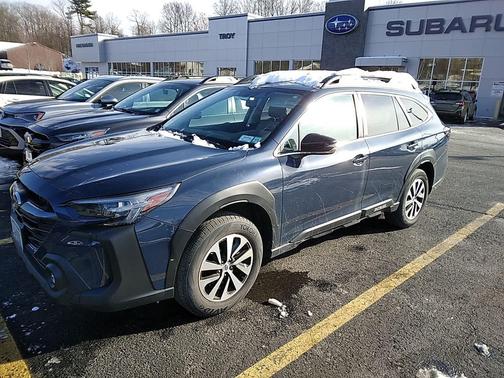 2023 Subaru Outback Premium