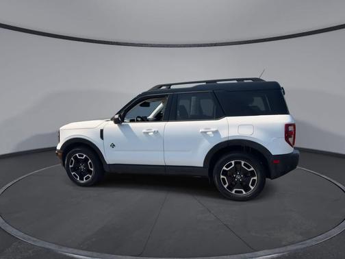 Oxford White 2022 Ford Bronco Sport Outer Banks