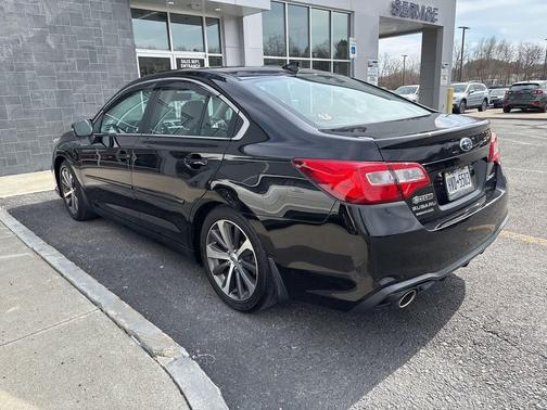 Crystal Black Silica 2019 Subaru Legacy Limited