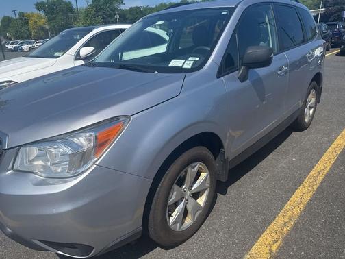 Ice Silver Metallic 2016 Subaru Forester 2.5i Premium