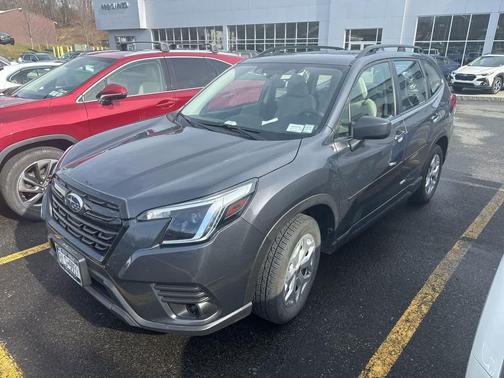 Magnetite Gray Metallic 2023 Subaru Forester Base