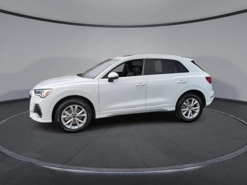 2022 Audi Q3 45 S line Premium Plus