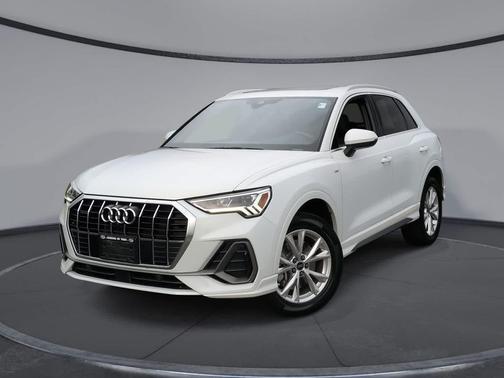2022 Audi Q3 45 S line Premium Plus
