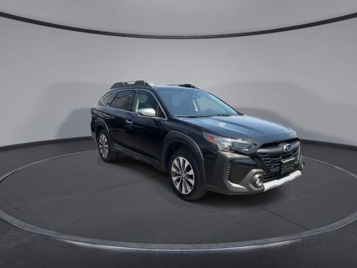 Crystal Black Silica 2025 Subaru Outback Touring XT
