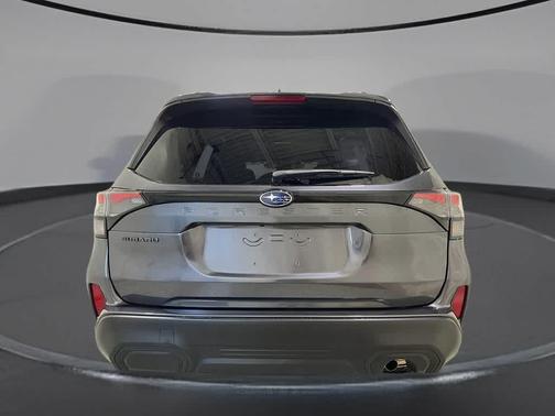 Magnetite Gray Metallic 2026 Subaru Forester Premium