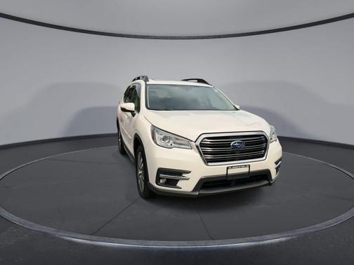 Crystal White Pearl 2022 Subaru Ascent Limited 7-Passenger
