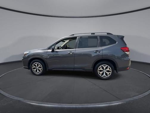 Magnetite Gray Metallic 2021 Subaru Forester Premium