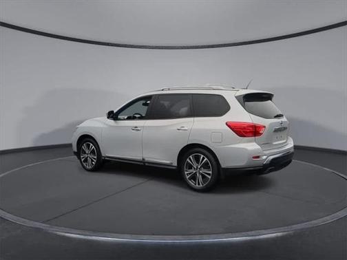 2017 Nissan Pathfinder Platinum