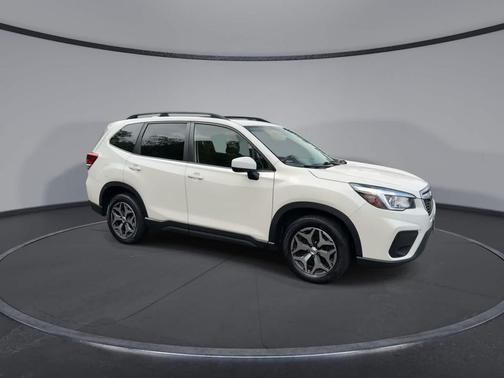 Crystal White Pearl 2020 Subaru Forester Premium
