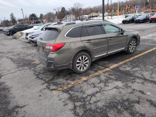 2018 Subaru Outback 2.5i Touring