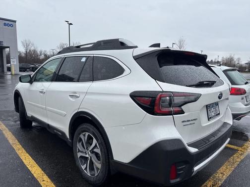 Crystal White Pearl 2021 Subaru Outback Touring XT