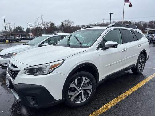 Crystal White Pearl 2021 Subaru Outback Touring XT